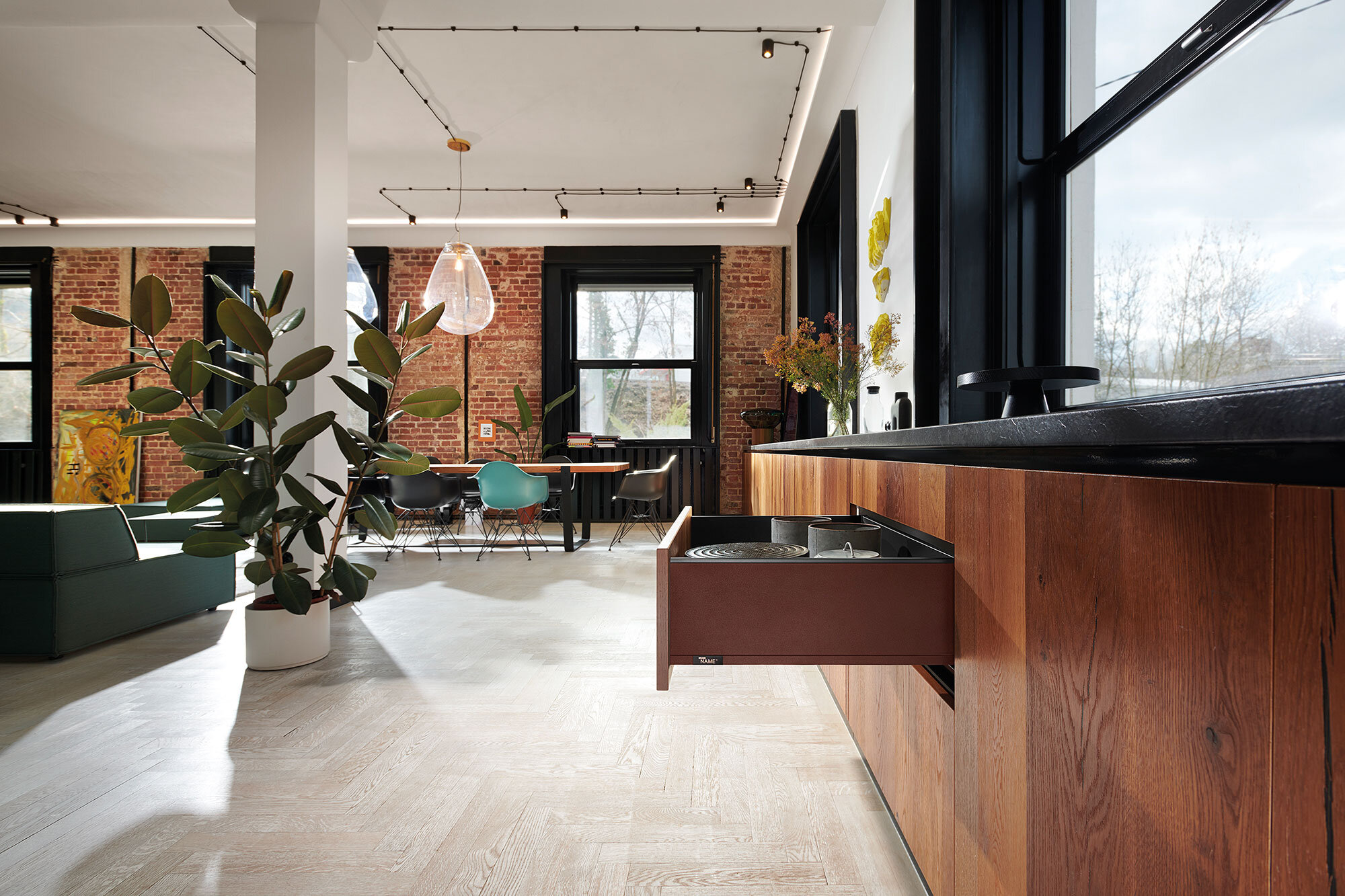 Blum Legrabox u izvedbi Noble Rust.