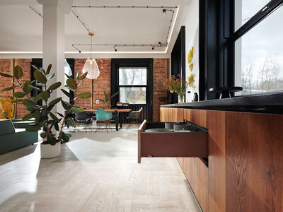 Blum Legrabox u izvedbi Noble Rust.