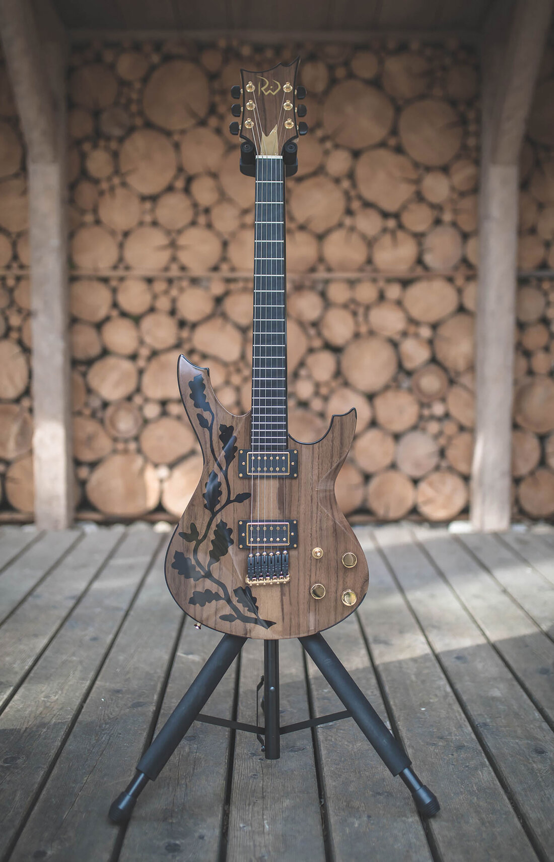 Drvena električna gitara