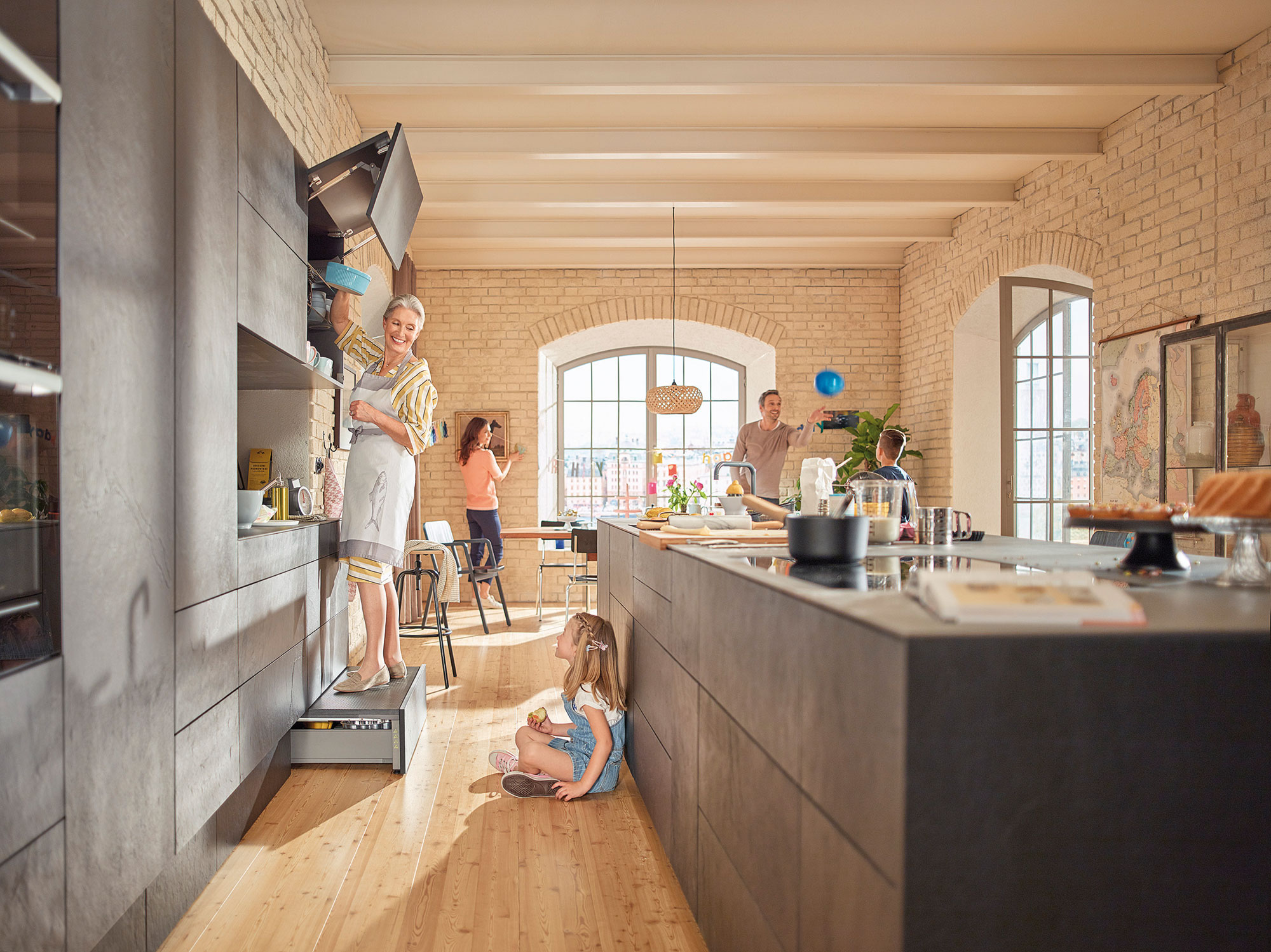 Blum Space Step